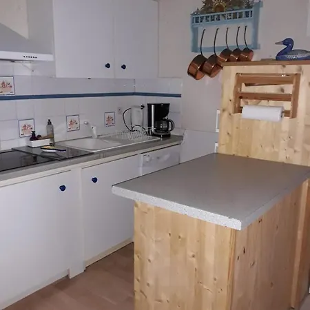 T2 De L'ars Les Bains Apartment
